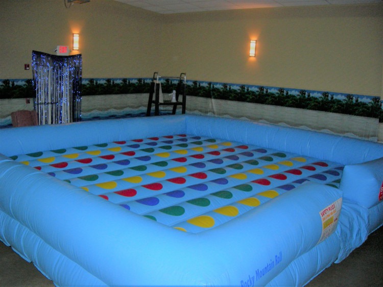 Giant Bouncy Twister · Party & Picnic Game Rental