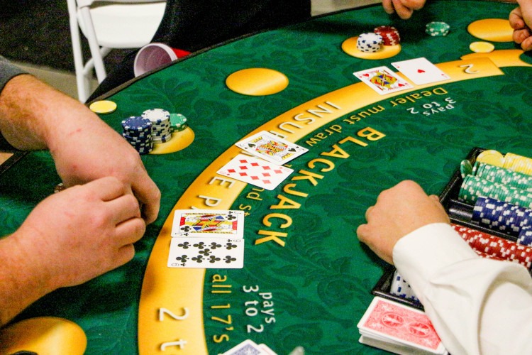 Blackjack Table w/ Dealer